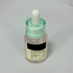 Siero Viso Bestseller alla Vitamina C per Sbiancamento, Illuminazione e Trattamento dell'Acne, Idratante 15ml - Product Image 3