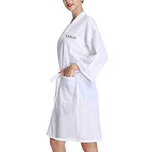 Bata de Peluquería Impermeable con Logotipo Personalizado, Uniforme de Poliéster para Spa y Salón de Belleza, Bata de Barbero Estilo Kimono con Bolsillo - Product Image 5
