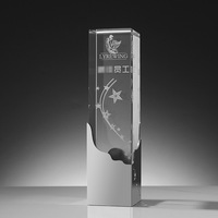 Trophée personnalisé en cristal K9 avec base métallique en forme de montagne pour cadeaux souvenirs de coopération commerciale