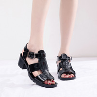 Sandales romaines à talon carré pour femmes, nouvelle collection été, style gladiateur polyvalent à talon épais, en PVC ajouré