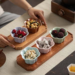 Assiettes à collation en forme de fleur en céramique, petites assiettes à fruits en porcelaine pour le service de thé - Product Image 3