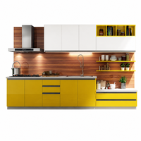 Ensemble d'armoires de cuisine modernes en bois massif laqué, avec îlot et armoires murales, quincaillerie à fermeture douce, OEM ODM, commande en gros pour villa