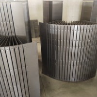 Plaque de radiateur de refroidissement pour transformateur immergé dans l'huile, forte dissipation thermique pour transformateur de puissance MV/HV jusqu'à 220 kV, OEM