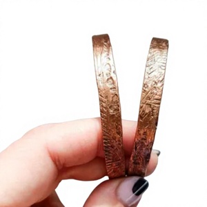 Bracelet Thérapeutique Métallique Premium Heritage Rustic Bark Accent, Bijou Métallique Tendance au Design Exquis - Product Image 1