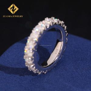 925ผู้หญิง4มม. แบบง่ามสีเงินประดับเพชรวงแหวนหมั้น - Product Image 6