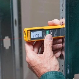 เครื่องวัดระยะด้วยเลเซอร์ Fluke 417D ขนาด 11.9 x 3.8 x 2.6 ซม. สำหรับงานวิศวกรรมและการสำรวจ - Product Image 3