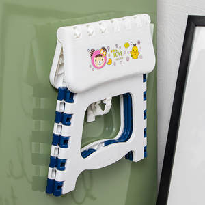 Taburete plegable para baño KJH-2466 para niños, azul y rosa, material PP, asiento de inodoro multifuncional con almacenamiento, tipo cuadrado grande - Product Image 1