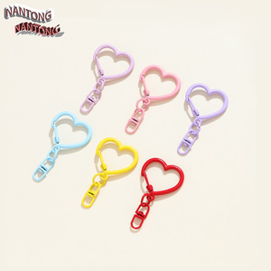 Colgante de aleación de zinc en forma de corazón con cierre de resorte para hacer joyas DIY y regalos, accesorio de moda unisex - Product Image 2