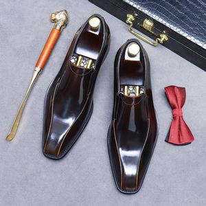 Chaussures pour hommes de style tendance et à la mode, multicolores, avec semelles en caoutchouc, fabriquées à la main, de haute qualité, pour hommes - Product Image 1
