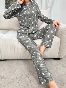Set Pigiama Autunnale da Donna con Stampa Floreale, Maniche Lunghe e Pantaloni, 2 Pezzi, Abbigliamento per il Tempo Libero - Product Image 2