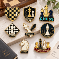 En gros, Pin's de revers en métal en alliage de zinc, personnalisé, Distinctif de jeu d'échecs, Badge souvenir, pour club d'échecs et événements