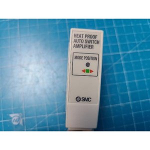 Interruptor Automático de Estado Sólido SMC D-F7NJL-321, Usado, Piezas de Equipos Semiconductores Legados - Product Image 1