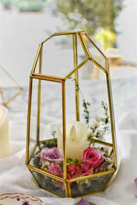 Geometrisches <span class=keywords><strong>Terrarium</strong></span> aus hand gefertigtem Glas mit unregelmäßigem Messing-Gold blumen pflanzen display aus Holz für den Boden gebrauch - Product Image 3