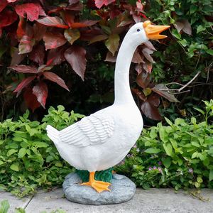 Offre Spéciale : Statue d'oie réaliste en résine blanche OEM avec base en roche grise, bec et pattes orange, décoration de jardin extérieur pour bassins de jardin - Product Image 2