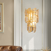 Lampe murale moderne de luxe en or avec cristaux et acier inoxydable, lumière blanc chaud, CRI 90 élevé, pour salon et chevet