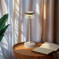 Lampe de table solaire d'intérieur et d'extérieur, abat-jour transparent, gradation progressive, portable, étanche, jardin, patio, lumière nocturne sans fil