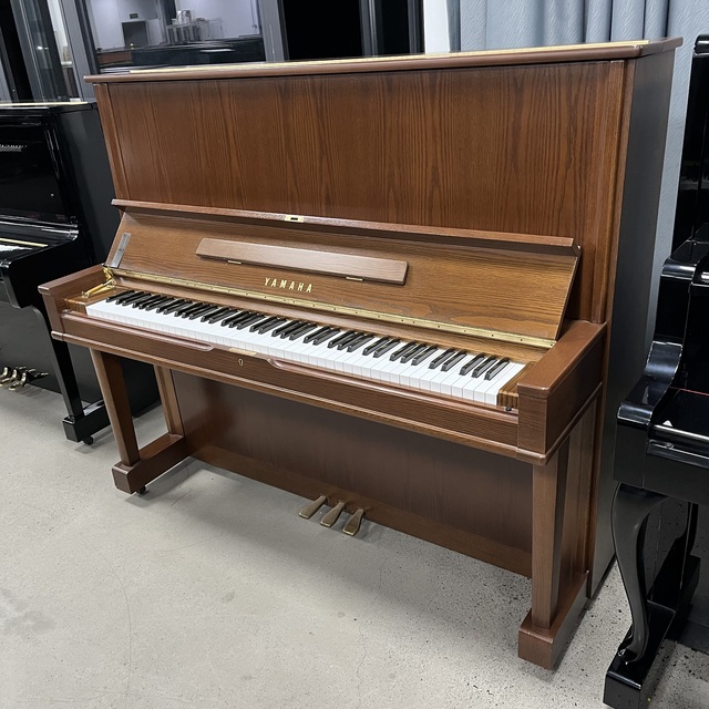 Used W105 Vertical Piano 131cm Full Solid Spruce Soundboard Warm Rich Timbre for Studio Recital