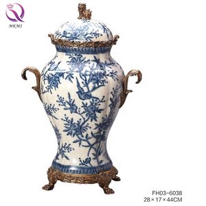 גואנגזו סין פורצלן כחול לבן בדרגה גבוהה מצוייר ביד אביזרי בית לקישוט הבית והגינה - Product Image 5