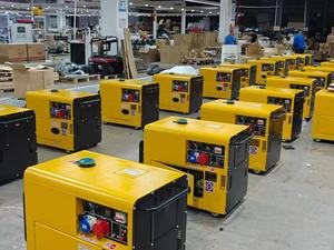 Generador Portátil de Gasolina de 7kw para Eventos al Aire Libre - Product Image 2