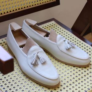 รองเท้าโมคาซินสำหรับผู้ชายปี 2025 น้ำหนักเบา ระบายอากาศได้ดี กันลื่น เหมาะสำหรับใส่ทำงานและงานเลี้ยง  หัวเหลี่ยม พื้นยาง รองเท้าทรงเรือ - Product Image 6