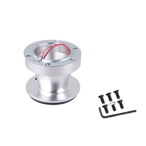 Almohadilla elevadora de altura para volante de coche Volkswagen, base de volante de aleación de aluminio VW4 plateada - Product Image 3