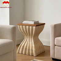 Meubles en marbre modernes : Table d'appoint en travertin élégante et unique pour salons, chambres, hôtels, villas, décoration intérieure