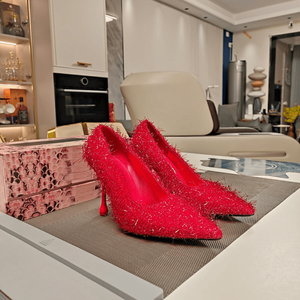 Escarpins Jimmy de haute qualité pour femmes, talons fins en forme de goutte d'eau, et bouche peu profonde entièrement enveloppante - Product Image 3