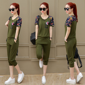 Women's Casual Sportswear Set Short Sleeve Top Capri Pants Two Piece Wine Red Printing Knitted Fabric Adult Size - Product Image 3