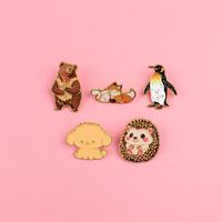 Broche personnalisée créative en émail souple motif ours brun de dessin animé, en alliage de zinc, pour vêtements et sacs à dos, vente en gros