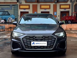 ออดี้ เอ3 <span class=keywords><strong>35TFSI</strong></span> ปี 2024 พวงมาลัยซ้าย ซีดาน สปอร์ตแบ็ค รุ่นหรู เกียร์อัตโนมัติ ล้อแม็ก R17 เบาะหนังสีเข้ม เทอร์โบ ซันรูฟ ไฟหน้า LED ขายดี - Product Image 2