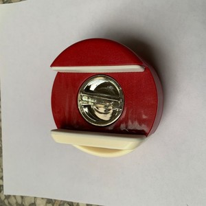 Suction Cup Power Strip Fixer Round Red And White Wall Mounted Type For Earphone Wire Electric Wire Neatening Storage - Product Image 4
