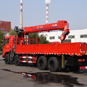 Grue mobile à flèche télescopique hydraulique Dongfeng de 5, 6, 8, 10 et 16 tonnes pour diverses applications industrielles - Product Image 6