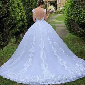 Luxury Long Trail White Lace fodera Backless Ball Gown Bridal Pakistan Arab Dress abito islamico abiti da sposa con recensioni