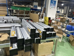 ستائر رومانية ذكية/يدوية مخصصة الحجم لتصفية الضوء، الأكثر مبيعًا لتزيين النوافذ في المنازل والفنادق - Product Image 6