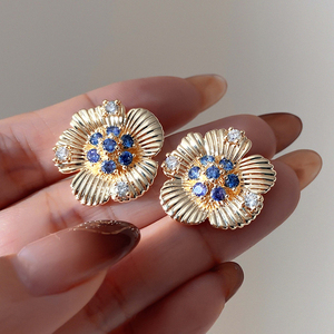 Fashion Jewelry Bling Zircon CZ <b>Stud</b> <b>Earrings</b> 14K Gold Plated Flower <b>Earrings</b> for Women Gift - Product Image 2