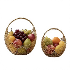 Panier à fruits élégant en métal avec poignée arquée, bol décoratif en fil métallique pour comptoir de cuisine, table à manger et organisation de rangement à domicile - Product Image 5