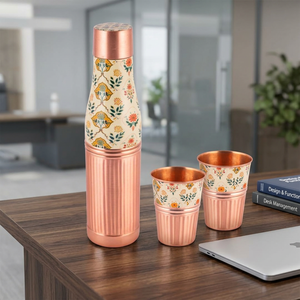 Botella de agua de cobre con diseño floral, portátil para uso en la oficina - Product Image 1