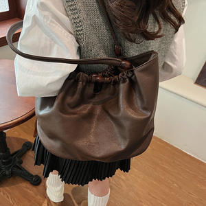 2024 hiver nouvelle mode grande capacité main Bill épaule sac fourre-tout femme - Product Image 5