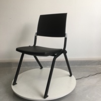 Chaise d'entraînement pliable noire en plastique PP pour étudiants
