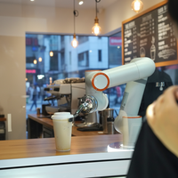 Bras de robot barista industriel à haute efficacité |   Portée de 922 mm, charge de 5 kg |   Automate programmable (PLC) et moteur |   Fonctionnement simple