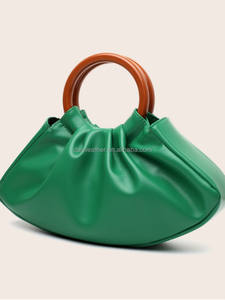 Bolso de Mano de Piel Sintética con Diseño de Cocodrilo, Elegante y Moderno, para la Noche, Estilo Casual para Mujer, con Cierre Magnético - Product Image 4