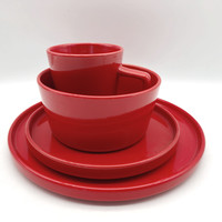 Assiettes de table en grès de haute qualité en gros, service de vaisselle de luxe émaillé coloré en stock pour restaurant