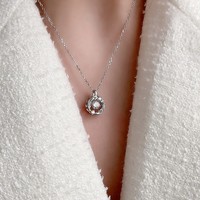Collier pendentif en moissanite 5 mm rond motif feuille couronne en argent sterling 925 plaqué or blanc, en stock, bijoux en gros pour femmes