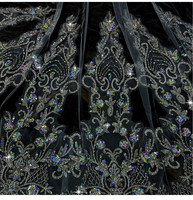 Voile de mariée de luxe Feishiluo long avec cristaux et perles, bordure en dentelle, une couche et peigne