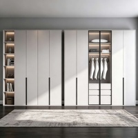 Armoire murale intégrée moderne et écologique, style luxe léger, pour chambre à coucher, meuble de maison, placard du sol au plafond avec porte vitrée