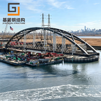 Pont en structure acier modulaire sur mesure : performance fiable pour la circulation mixte de véhicules et de piétons