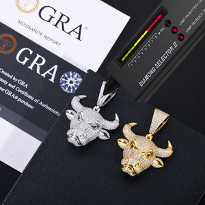 Pendentif Tête de Taureau Brave en Moissanite VVS Micro-Sertie, Fait Main en Argent Sterling 925, Bijou Diamanté pour Hommes et Femmes - Product Image 2