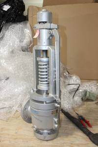 Katup Pengaman Emerson Crosby Seri-J Katup Pengaman Tekanan Berkualitas Tinggi Perlindungan untuk Udara Gas Uap - Product Image 6