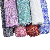 Vente en gros usine 21*32 cm Feuille thermocollante/auto-adhésive DIY avec strass en gravier naturel, perles caviar et autocollants pour artisanat, décoration murale et chapeaux