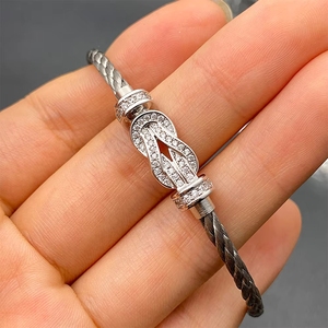 Bracelet <span class=keywords><strong>Fred</strong></span> de haute qualité avec fermoir en forme de huit coloré, bijoux vintage de luxe unisexe, vente en gros, bracelet en acier inoxydable plaqué or 18 carats - Product Image 3